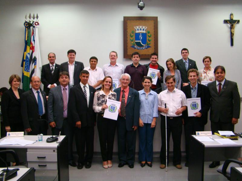 Câmara Municipal faz homenagem a Escritório Regional do Sebrae de Botucatu